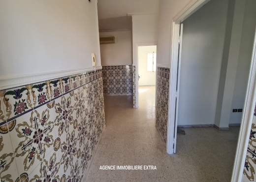 À louer : Bel étage de villa spacieux et lumineux